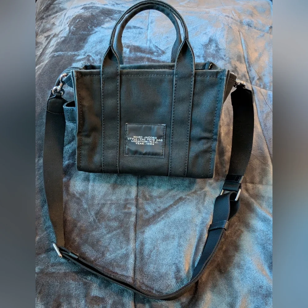 Marc Jacobs The Canvas Small Tote Bag Clutch And Crossbody!  In Great Shape! - Picture 5 of 12